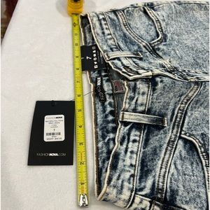 Fashion nova jeans 👖